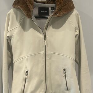 Never worn Marmot Women's Cream Jacket with Brown Accents